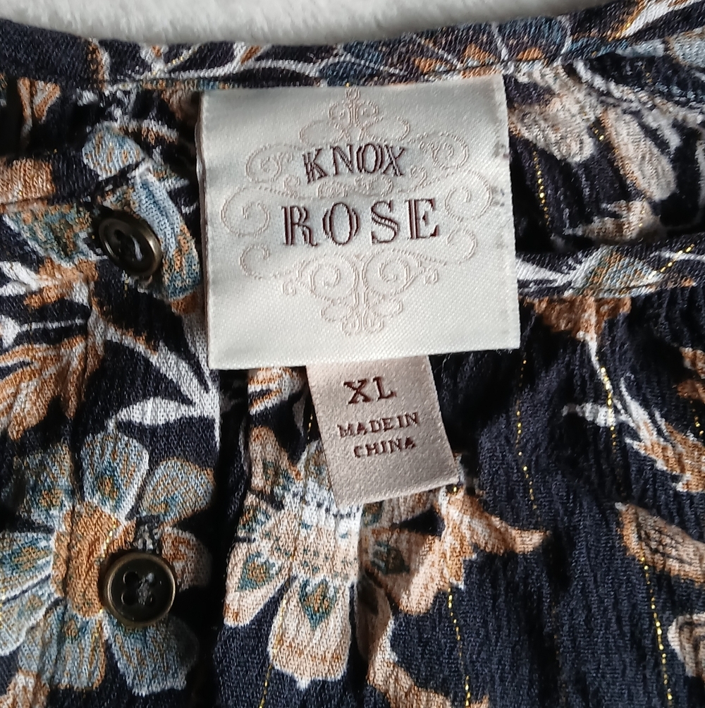 Knox Rose Multicolor Floral Top - Picture 2 of 9
